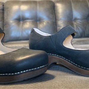 Dansco Mary Janes.  Brand new, never worn